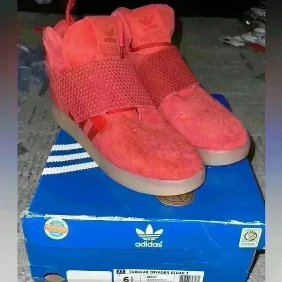 ADIDAS TUBULAR INVADER STRAP SIZE 6.5 - Picture 1 of 3